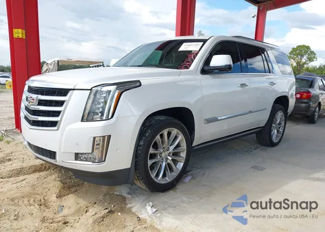 2018 Cadillac Escalade Premium Luxury z USA, uszkodzony, nr VIN 1GYS3CKJ0JR302807